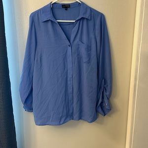 Women’s slouchy blouse. With button detail to shorten sleevves